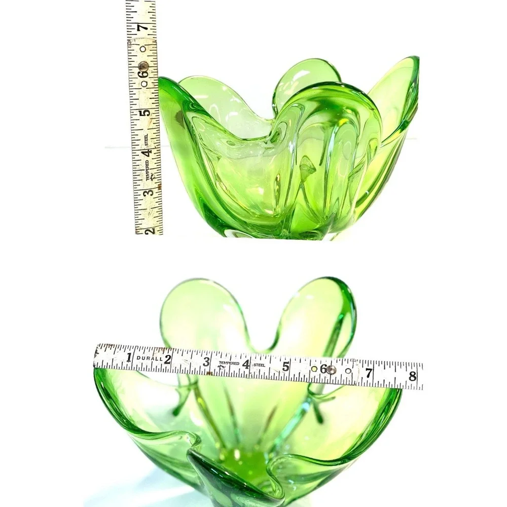 Vintage Mid century‎ green art glass handkerchief bowl - Picture 4 of 11